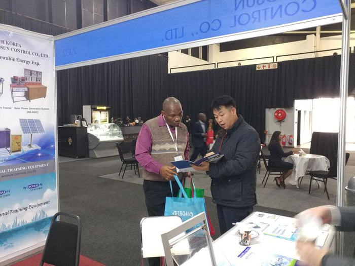 Participated in EDUWEEK 2017 South Africa Exhibition - Htsolutions. CO., LTD.